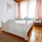 Miriada 16 *