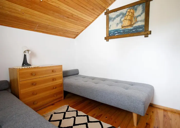 Apartament Miriada 16 *